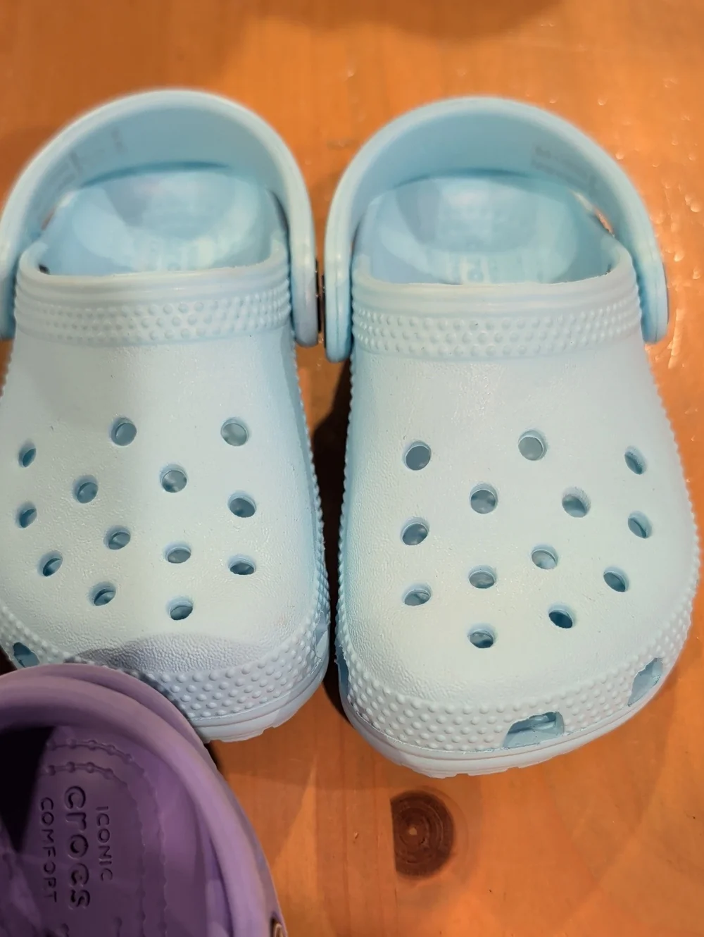 Lot Of 3 Pairs Of Toddler Crocs Size 7 Two New One Worn Blue Purple And Lilac